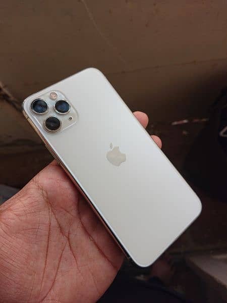 iphone 11 pro 512gb PTA approved 10/10 condition 2