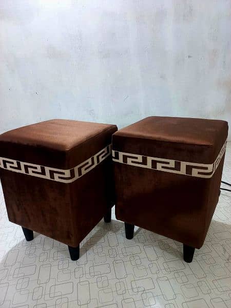 SOFA STOOLS 0