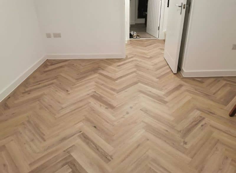 Vinyl & Wooden Floor Tiles. 3