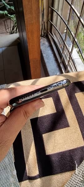 Iphone 11 Pro PTA Approved with box 3