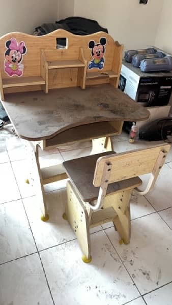 kids study table 1