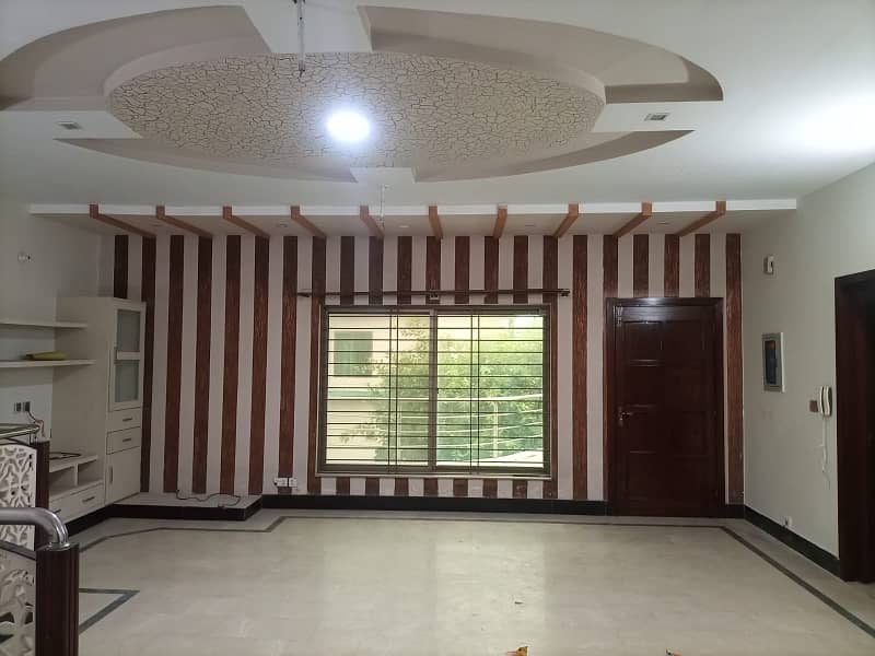 15 Marla House Available For Rent In Al Noor Garden 8