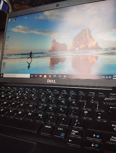 Dell latitude 7390, Dell Laptop 1