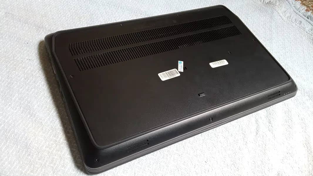 HP ZBook 17 G3 Mobile Workstation 7