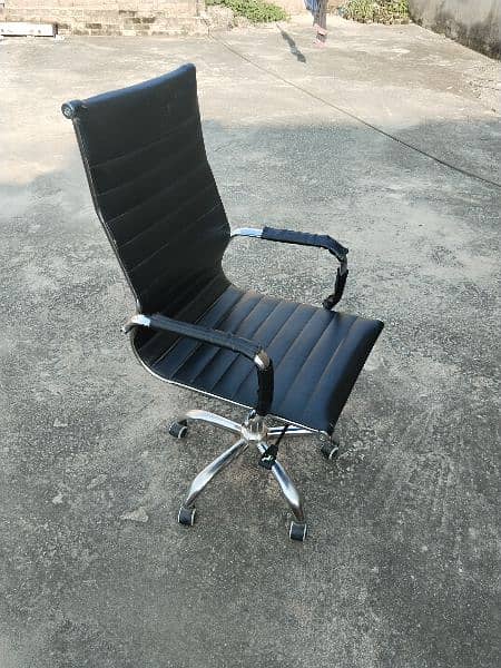 Double lever imported high back chair. 0