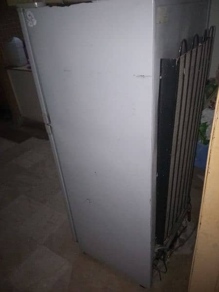 Dawlance refrigerator medium size 6