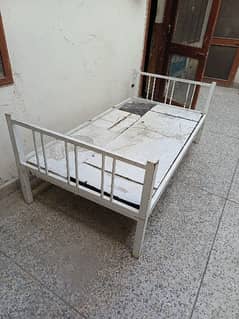 hostel 6 single bed