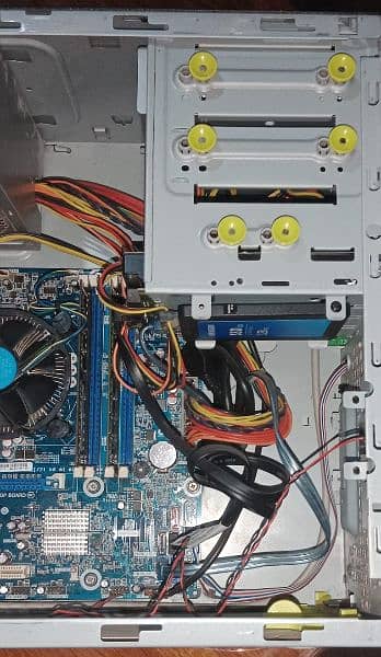 COMPUTER FOR SALE/INTEL CORE I5 3RD GENERATION 4