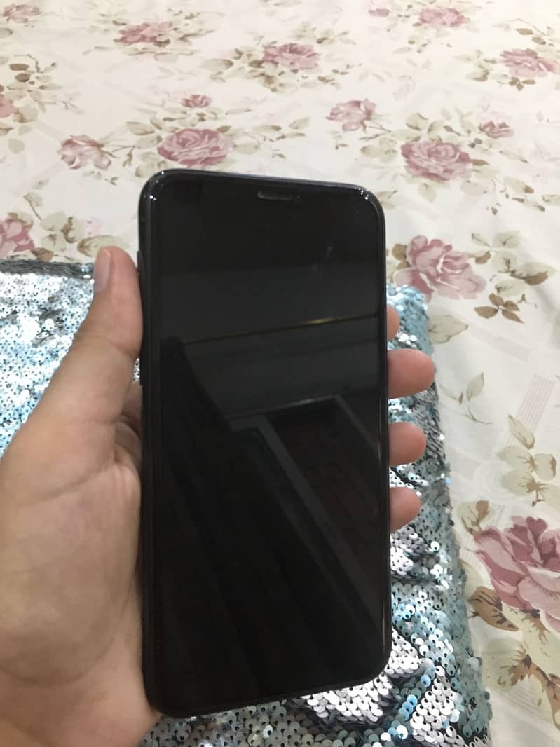 I phone 11 pro Non Pta 256 gb 4