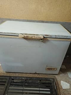 Big size deep freezer good working 0