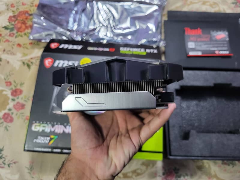 MSI GeForce GTX 1660 SUPER GAMING X 1