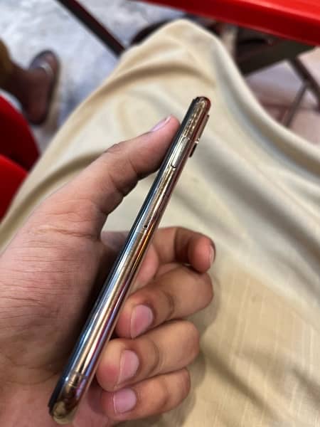 iPhone XS 64 GB 2