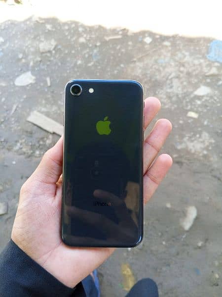 iphone 8 . . . 64GB 3