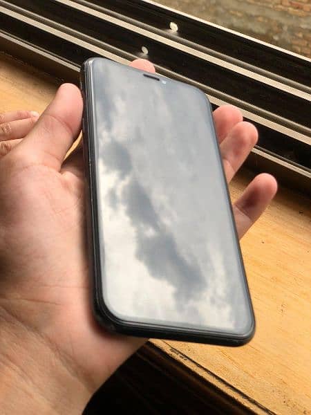 IPHONE XR 128 2