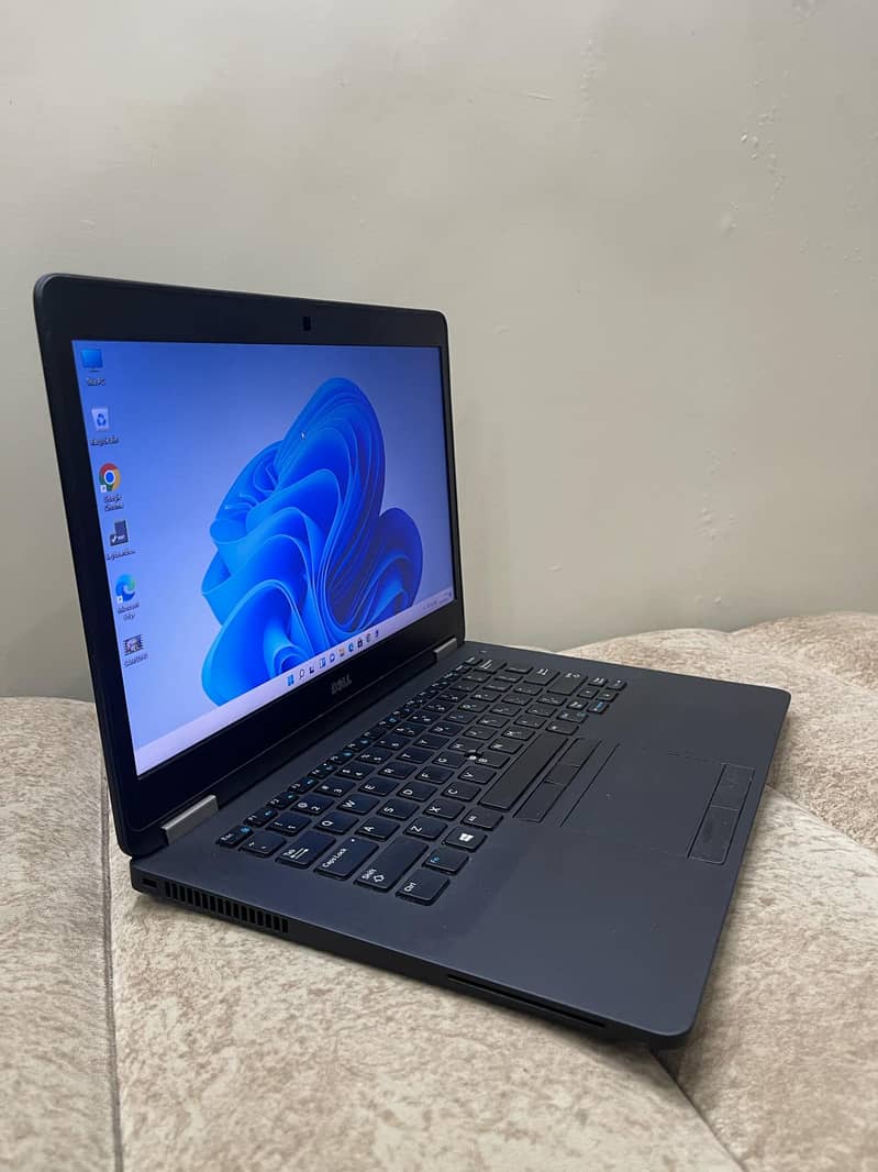 Dell Latitude E7470 Core i5 6th Generation Awesome Slim laptop 4