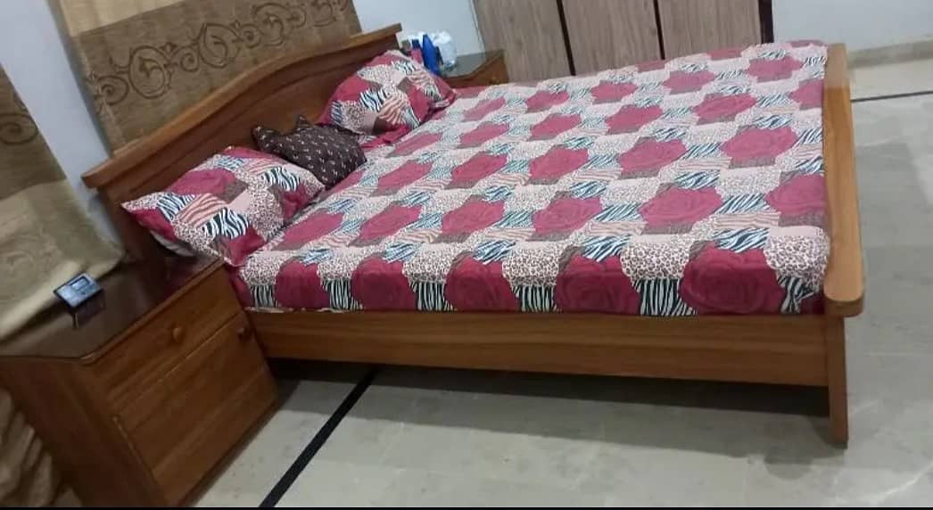 wooden bed sale 1