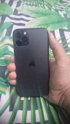 i phone 11 pro in good condition 0