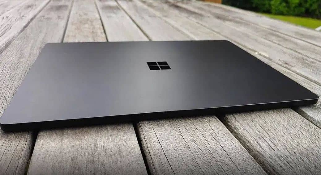 Microsoft Surface Laptop 5 1