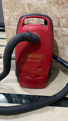 Sharp company vacuum cleaner 0