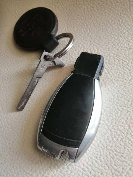 Mercedes Remote key 1