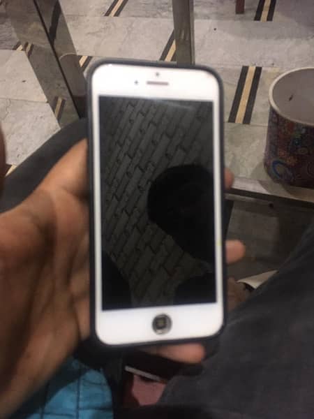 iphone 8 non pta (exchange possible ) 1