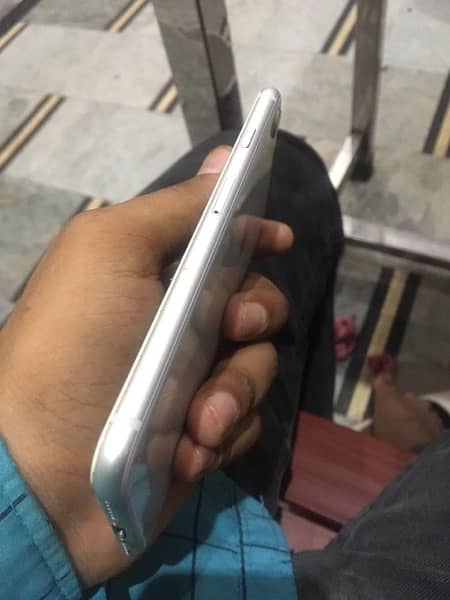 iphone 8 non pta (exchange possible ) 2