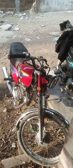 Honda 125 Red Colour