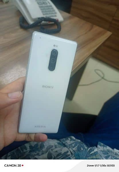 sony Xperia 1 (6\64) 1