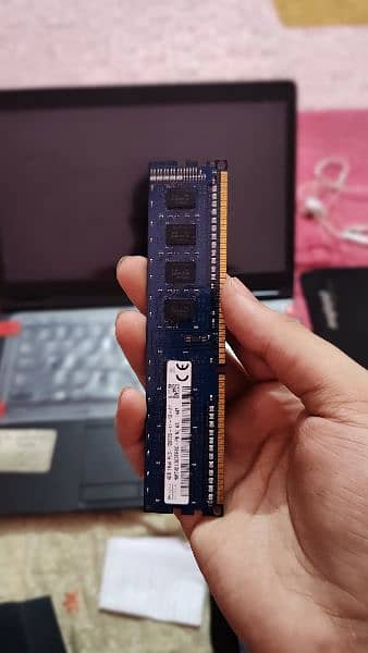 4 gb computer ram 2 unit available 1