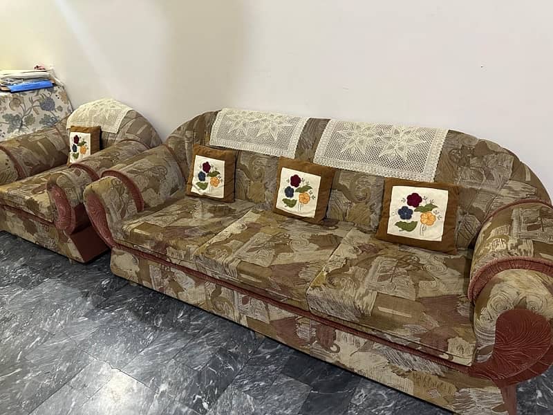 5seater sofa set 0