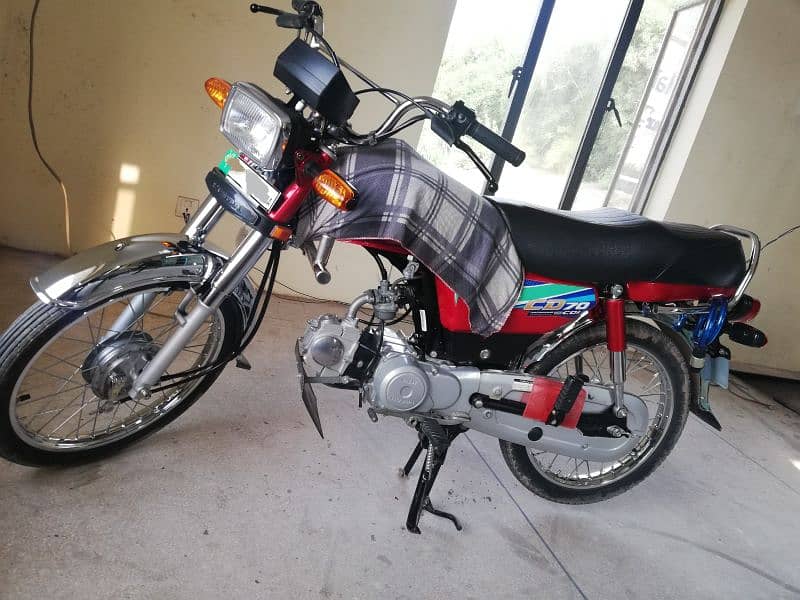 HONDA CD70 7