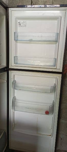 Royal Electrolux company Refrigerator 3