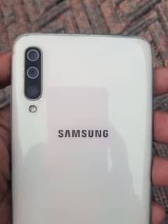 Samsung A70