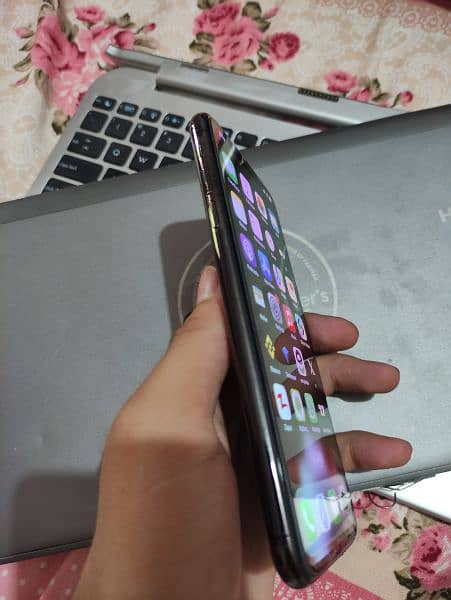 iphone xs max 256 urgent sale 1