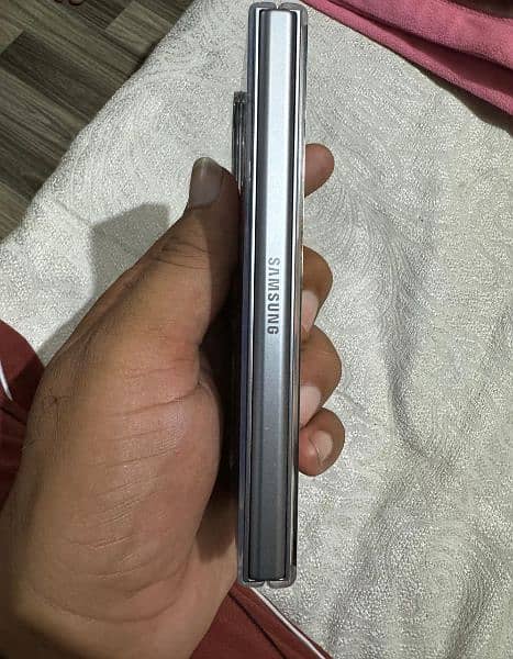 Samsung galaxy z fold 6 4