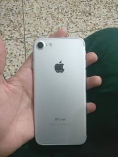 iPhone 7 Silver Color 32gb Non PTA 0