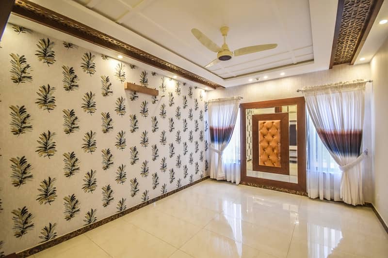 (100% ORIGINAL AD) 1 KANAL HOUSE FOR SALE IN DHA PHASE 6 BLOCK L 21