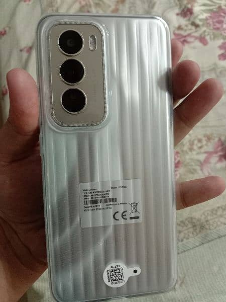 Oppo reno 12 4