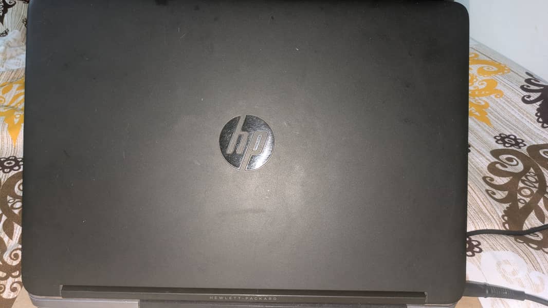 hp ka AMD A4 hy built in graphic card 8 gb ram and 128 ssd 0