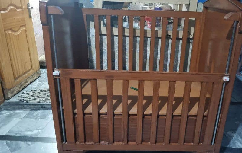 Baby crib/bed 0