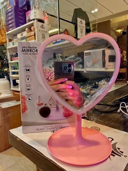 Heart Makeup Mirror With LED Light 1