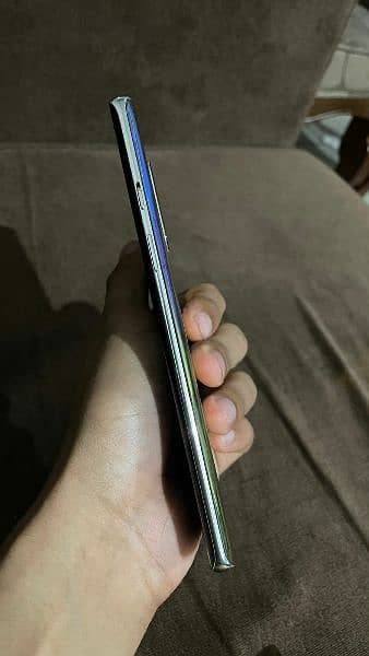 OnePlus 8 5G 4