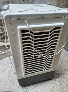 Air cooler with ice technology