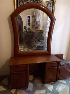 Wooden Beautiful Dressing Table with Chair for Sale