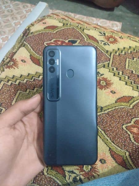 tecno spark7 pro with box 1