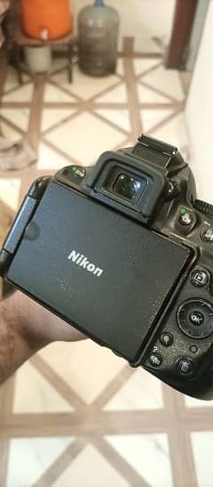 Nikon D5200 With 18-105mm Lush Condition