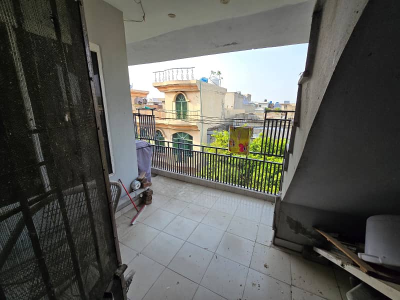 5 Marla Triple Storey Beautiful & Very Prime Location House At Johar Town A3 Block 21