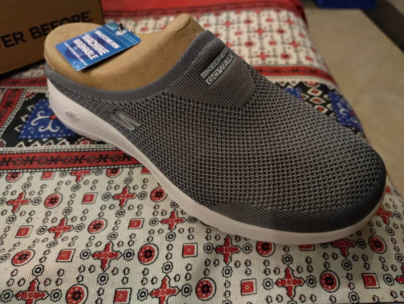 Skecher GoWalk Joy Slip ons size 39 0