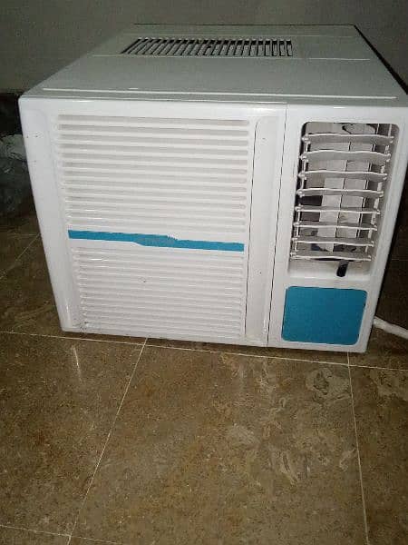 good condition window ac 1