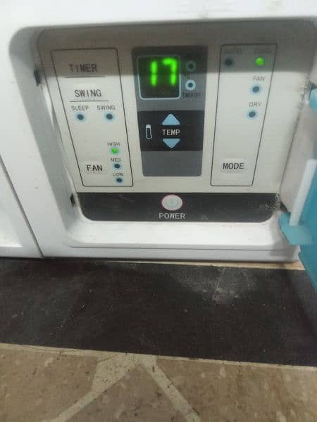 good condition window ac 4